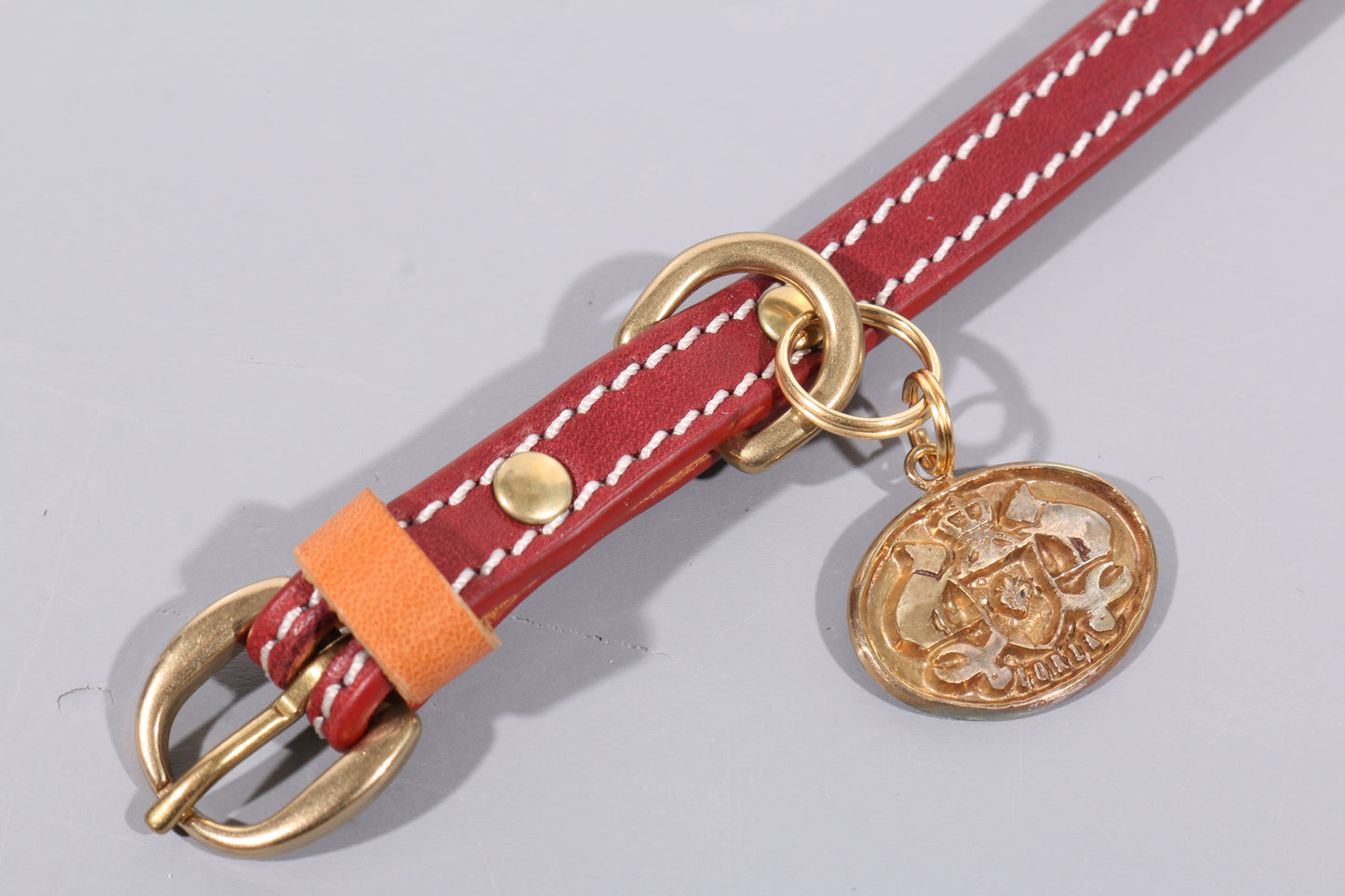 LEATHER DOG COLLAR - PETITE