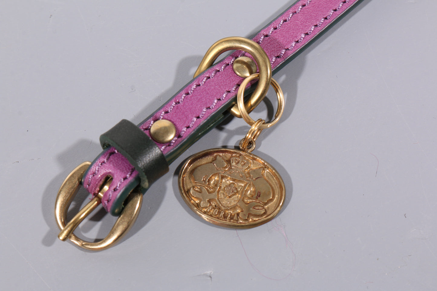 LEATHER DOG COLLAR - PETITE